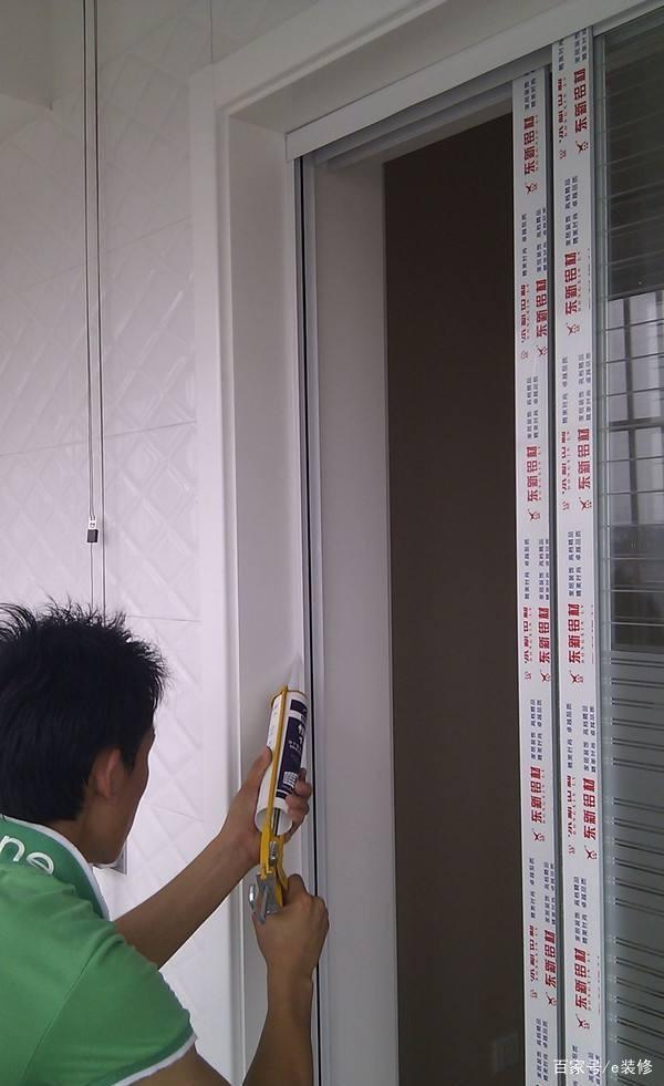 瓷砖空鼓能用玻璃胶吗(瓷砖空鼓可以用玻璃胶) 瓷砖空鼓能用玻璃胶吗(瓷砖空鼓可以用玻璃胶)