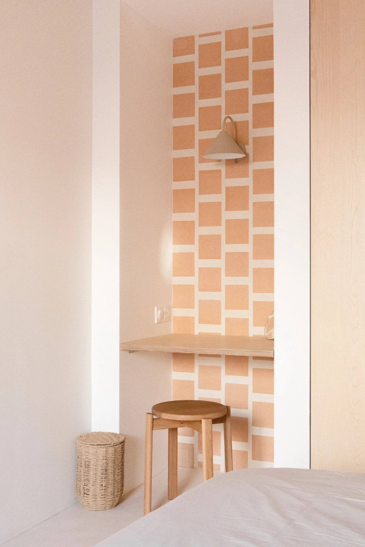 浴室的墙砖鼓了怎么办(浴室墙面砖脱落了怎么修复) 浴室的墙砖鼓了怎么办(浴室墙面砖脱落了怎么修复)